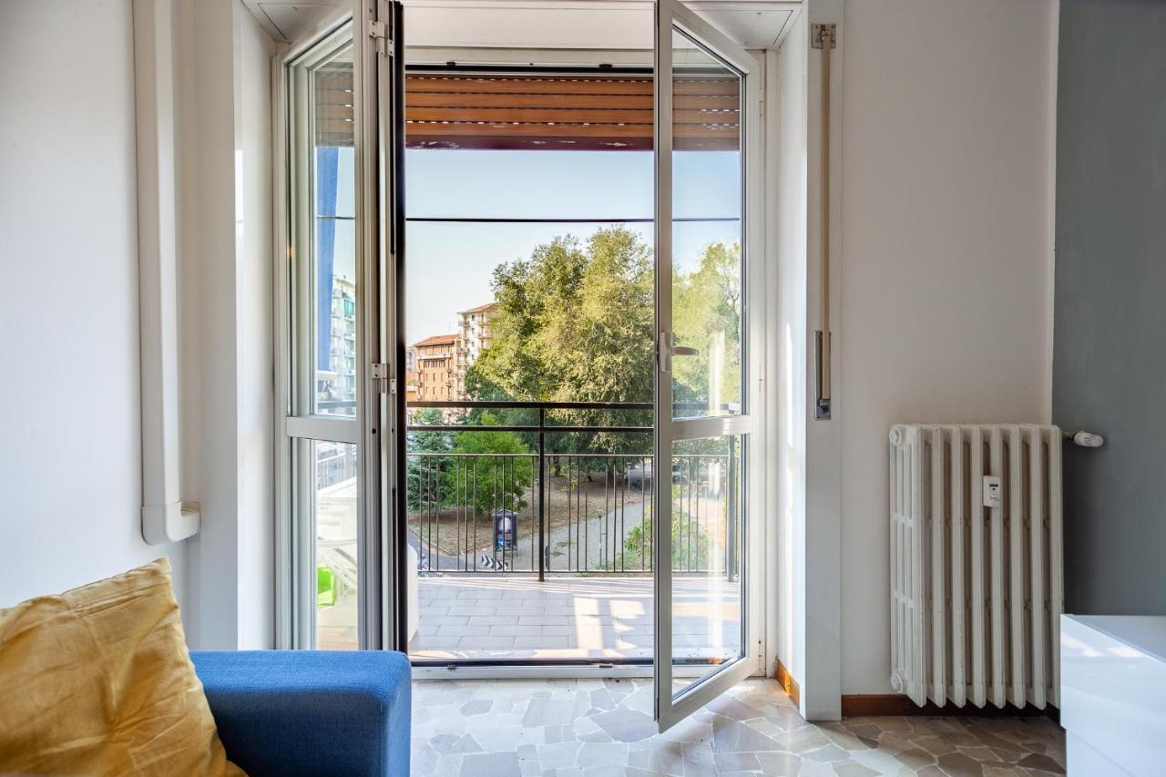 Bright & Cozy Apartment - Gambara Милано Екстериор снимка